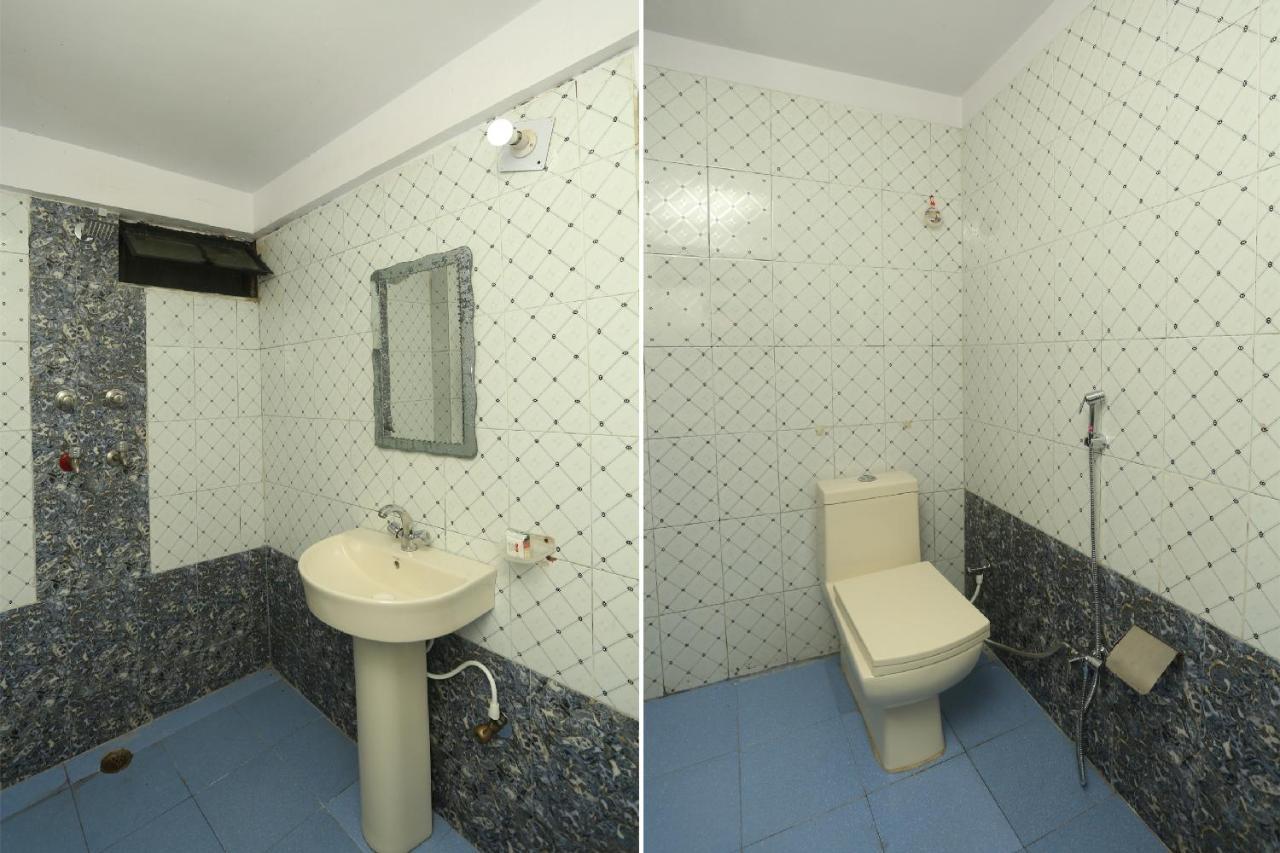 Oyo 18641 Hotel Rashmi Tājganj Buitenkant foto